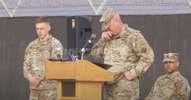 Komandanti i Bondsteelit qan kur i përmend kosovarët (VIDEO)